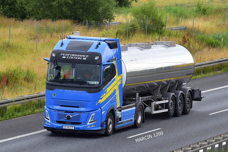 _DSC7103 HLT-crop-VOLVO FH AERO Performance Edition.JPG