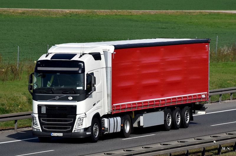 Mierzejewski-Jan_Volvo_FH4_PL_1.jpg