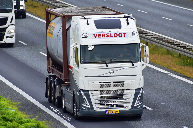 _DSC7152 VERSLOOT-crop-VOLVO FHV.JPG