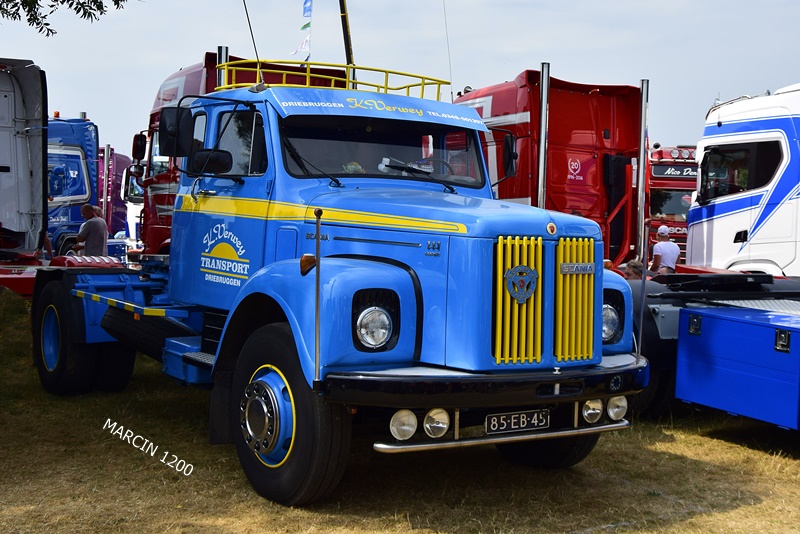 _DSC0929-crop-k verwey transport DRIEBRUGGEN-SCANIA L111.JPG