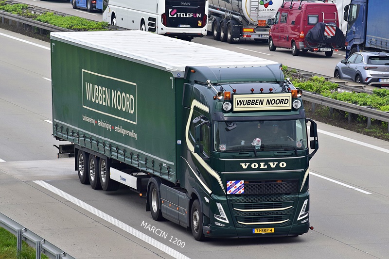 _DSC4158 Wubben Noord-crop-VOLVO FH V.JPG