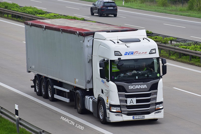 _DSC4094 DER TRANS-crop-SCANIA R450 NG.JPG