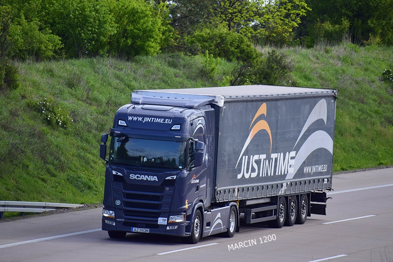 _DSC2671 JUST IN TIME-crop-SCANIA S460.JPG