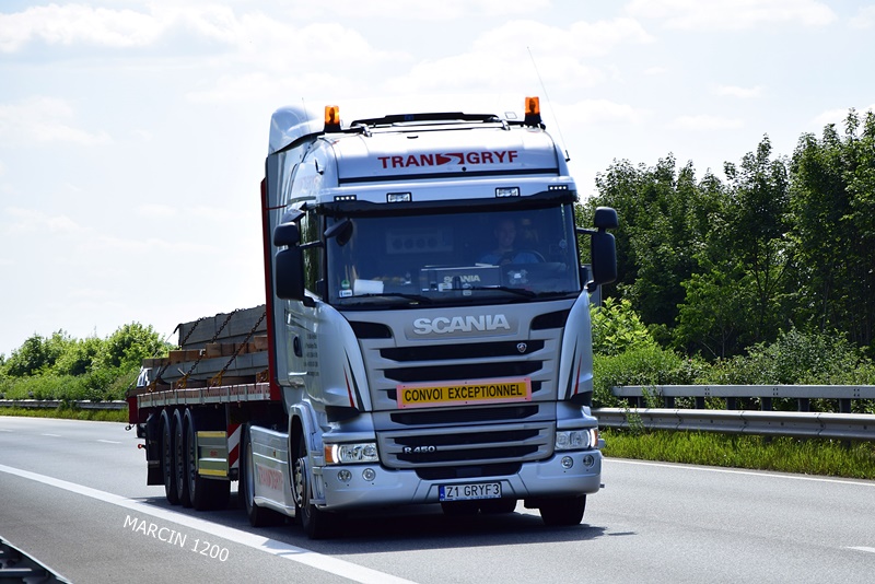_DSC4868 Transgryf-crop-SCANIA R450.JPG