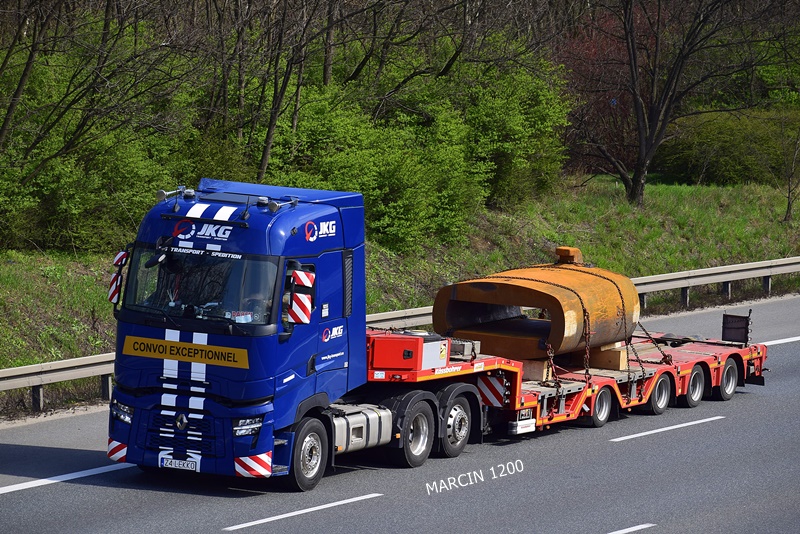 _DSC3473 JKG-crop-RENAULT RANGE-T EVO.JPG