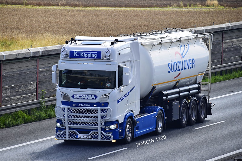 _DSC7380 K.Kipping-crop-SCANIA S.JPG