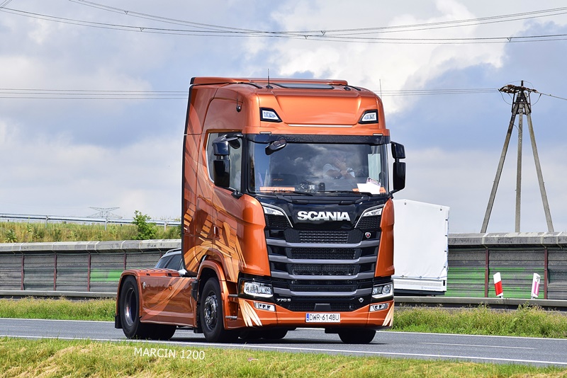 _DSC7475 SCANIA S770 V8-crop-W.PLUTA.JPG