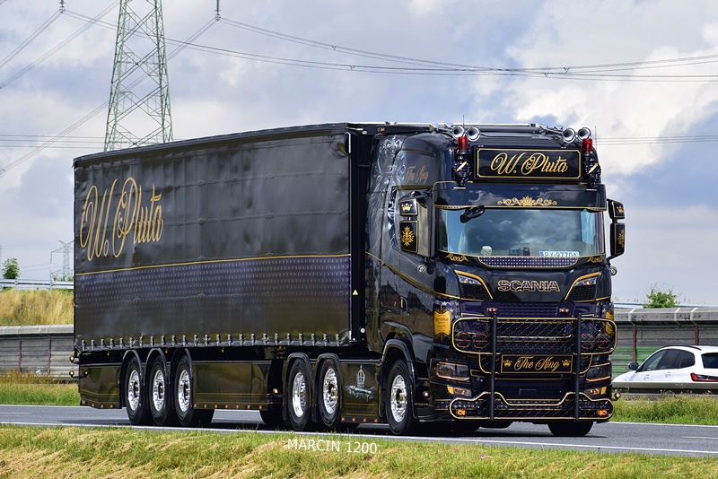 _DSC7476 W.PLUTA-crop-SCANIA S.JPG