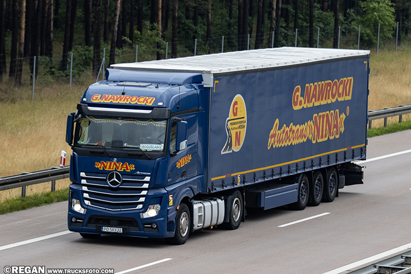Mercedes-Benz Actros MP4 - Nina.jpg