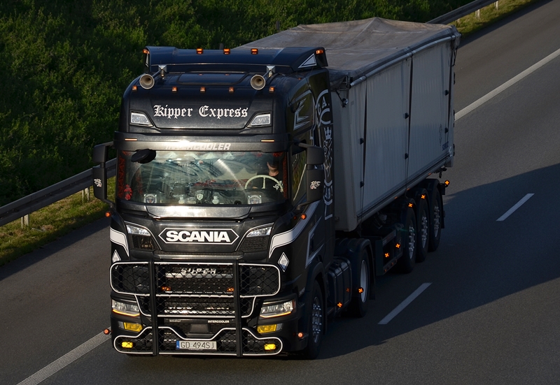 kipper express 1.JPG