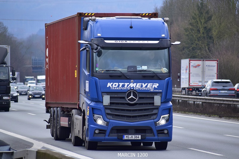 _DSC1271 KOTTMEYER-crop-ACTROS MP5.JPG