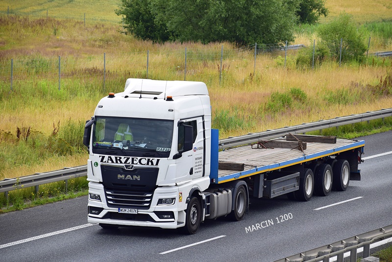 _DSC7035 ZARZECKI-crop-MAN TGX II.JPG