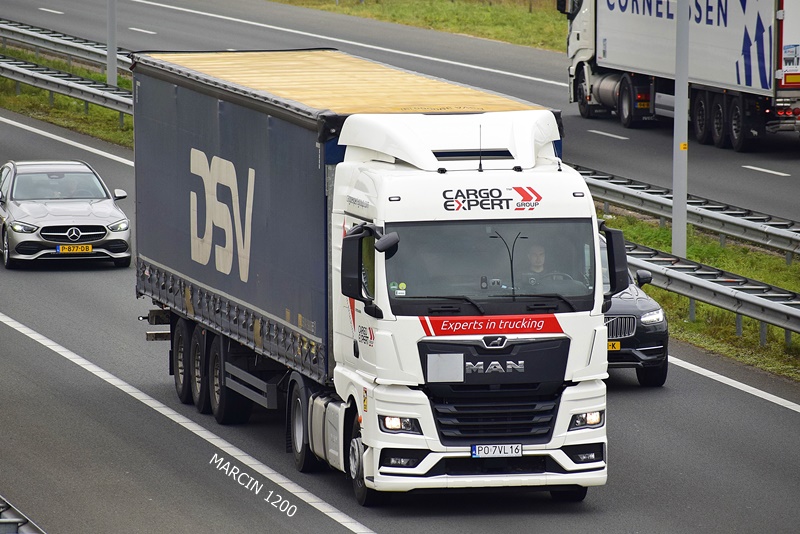 _DSC4474 CARGO EXPERT-crop-MAN TGX II.JPG