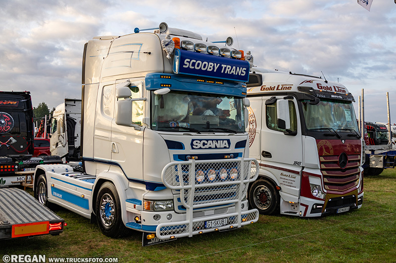 Scania R Streamline - Scooby Trans.jpg
