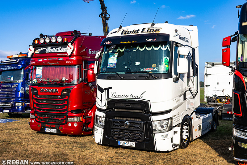 Renault Range T - Gold Line.jpg