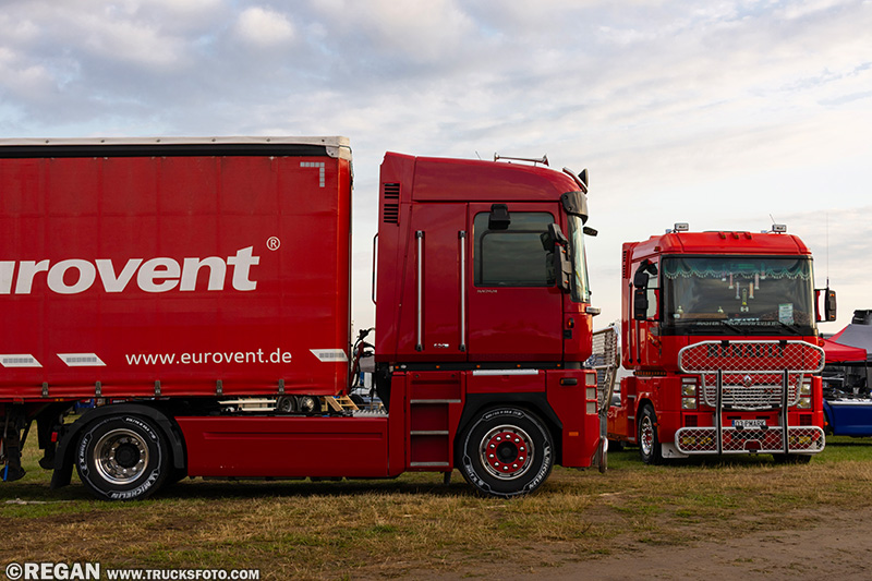 Renault Magnum - Pol-Mark.jpg