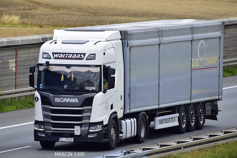 _DSC7700 WALTRANS-crop-SCANIA R450 NG.JPG