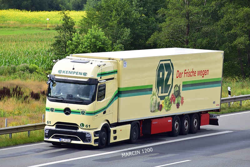 _DSC8805-crop-AZ KEMPEN-ActrosL ProCabin.JPG