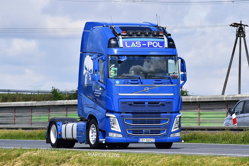 _DSC7518 LAS-POL-crop-VOLVO FHIV.JPG