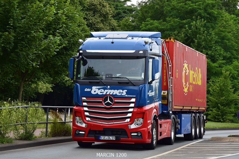 _DSC5273 BERMES-crop-ACTROS MPIV.JPG