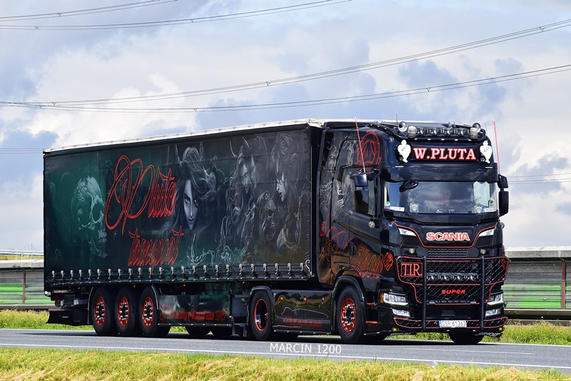 _DSC7479 W.PLUTA-crop-SCANIA S.JPG