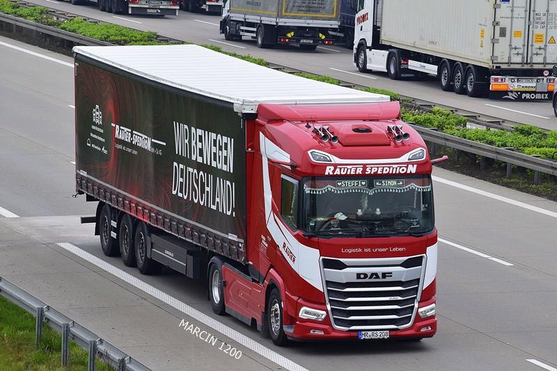 _DSC4132 RAUTER SPEDITION-crop-DAF XG.JPG