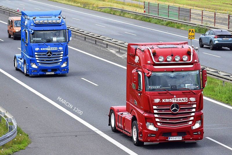 _DSC7708 KRIS TRANS-crop-Mercedes-Benz Actros IV.JPG
