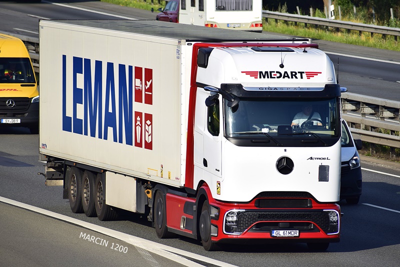 _DSC8390 MEDART-crop-ActrosL ProCabin.JPG