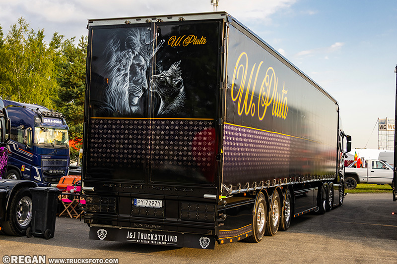 Scania King W.Pluta.jpg