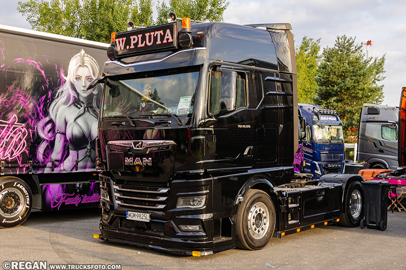 MAN TGX - W.Pluta.jpg