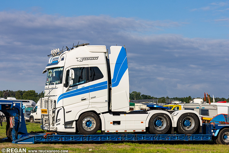 Volvo FH 650 - TS.jpg