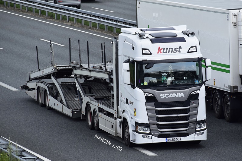 _DSC9395 KUNST-crop-SCANIA S500.JPG