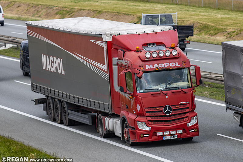 Mercedes-Benz Actros - Magpol.jpg