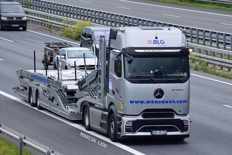 _DSC7921 Wensauer BLG-crop-ActrosL ProCabin.JPG