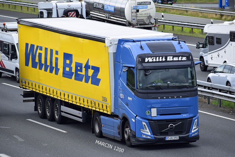 _DSC9044 WILLI BETZ-crop-VOLVO FH AERO.JPG