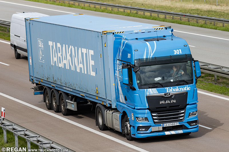MAN TGX - Tabaknatie 301.jpg