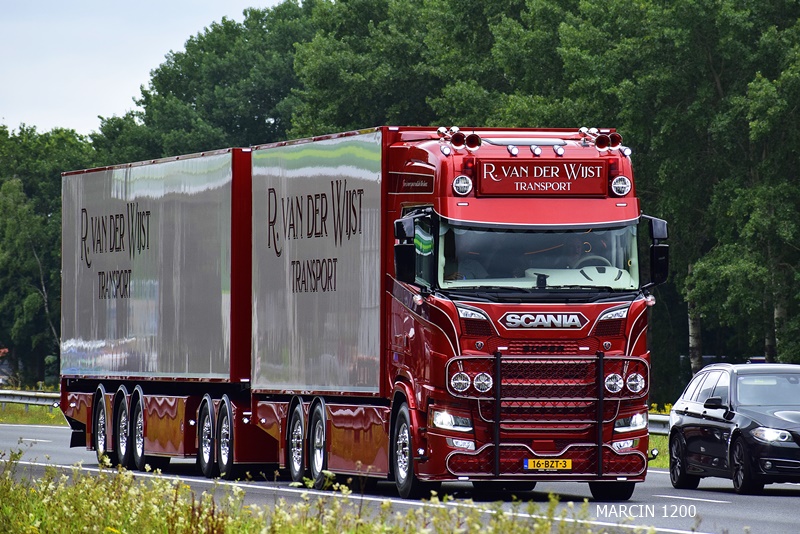 _DSC0751 R.VAN DER WIJST-crop-SCANIA S.JPG