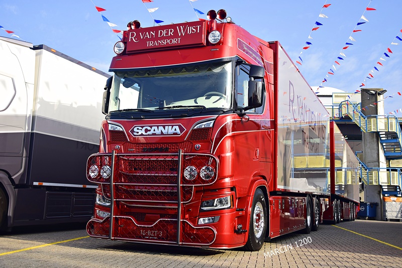 _DSC1225 R.VAN DER WIJST-crop-SCANIA S - NAJŁADNIEJSZA CIĘŻARÓWKA W HOLANDI 2025-Truckstar Festival.JPG