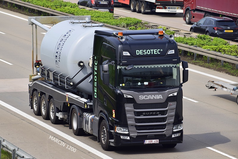 _DSC4567 DESOTEC-crop-SCANIA S460.JPG