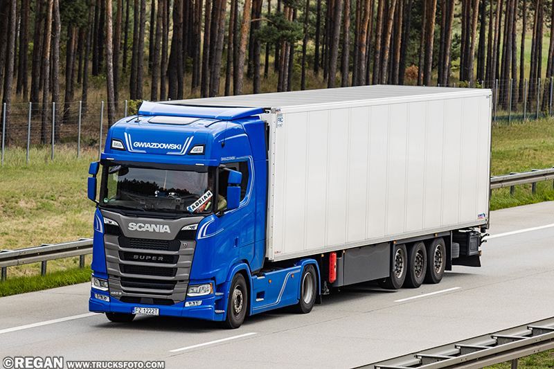 Scania 460S Super - Gwiazdowski.jpg