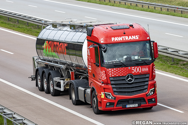 Mercedes-Benz Actros L - Pawtrans 500.jpg