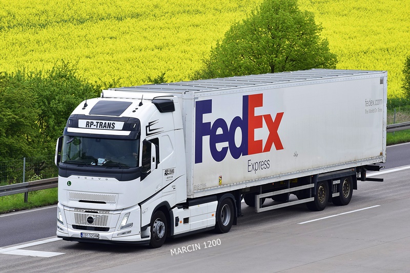 _DSC5091 RP-TRANS-crop-VOLVO FH AERO-FedEx.JPG