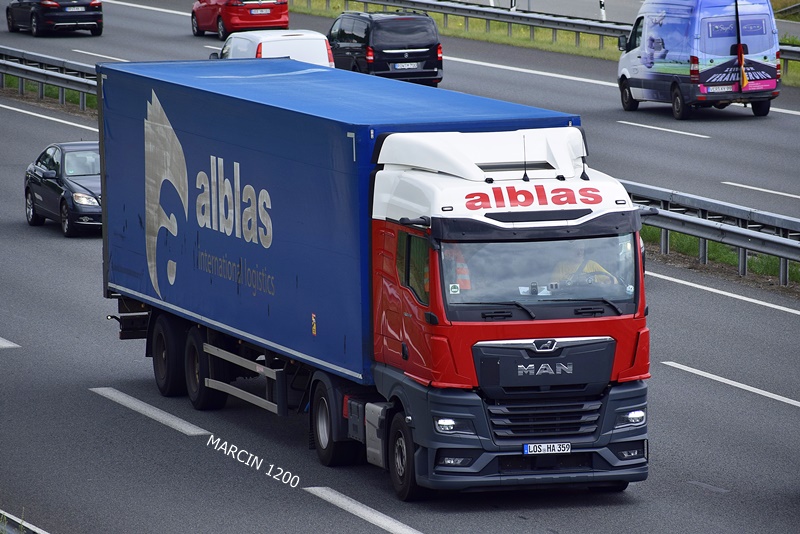 _DSC9316 ALBLAS-crop-MAN TGX II Optiview.JPG