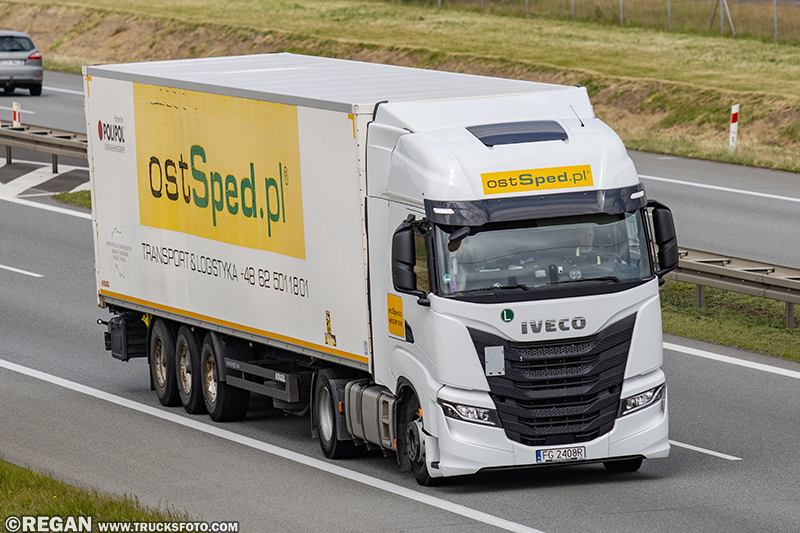 Iveco S-Way -ostSped Gądki.jpg
