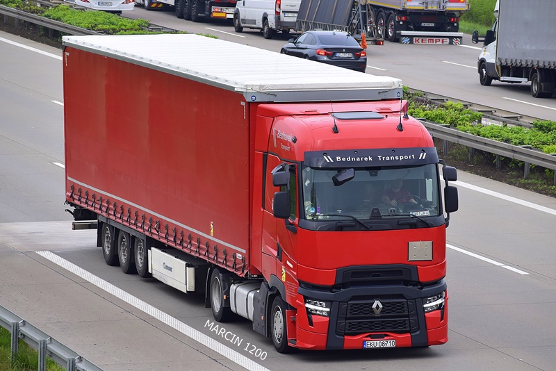 _DSC4305 BEDNAREK TRANSPORT-crop-Renault Range T Evo.JPG