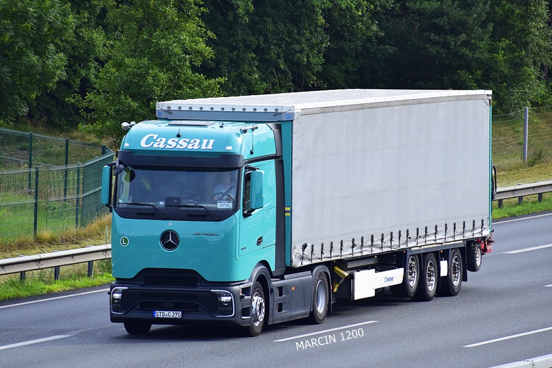 _DSC8531 CASSAU-crop-ActrosL ProCabin.JPG