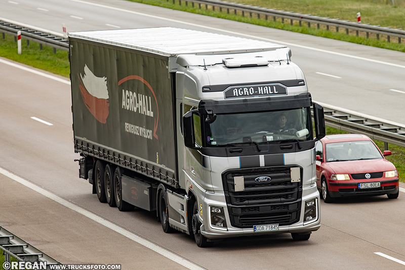 Ford F-Max - Agro-Hall.jpg