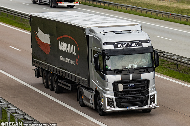 Ford F-Max Agro-Hall.jpg