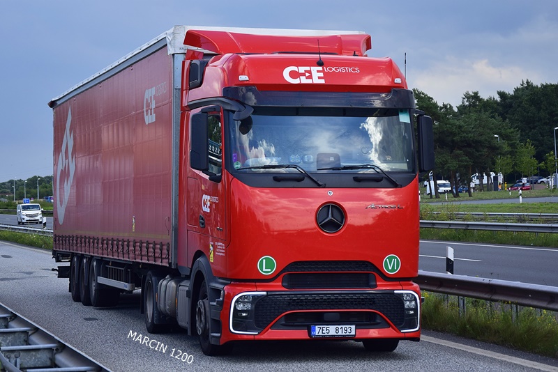 _DSC7945 CEE -crop-ActrosL ProCabin.JPG