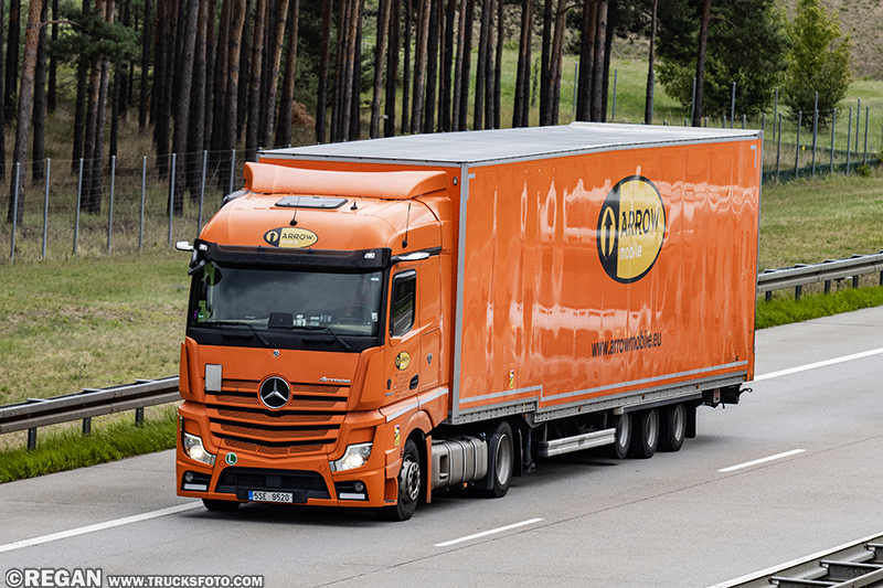 Mercedes-Benz Actros - Arrow Mobile.jpg